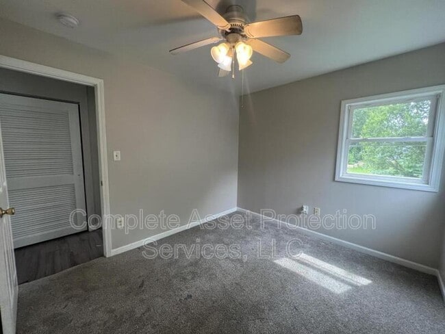 327 N Colorado St