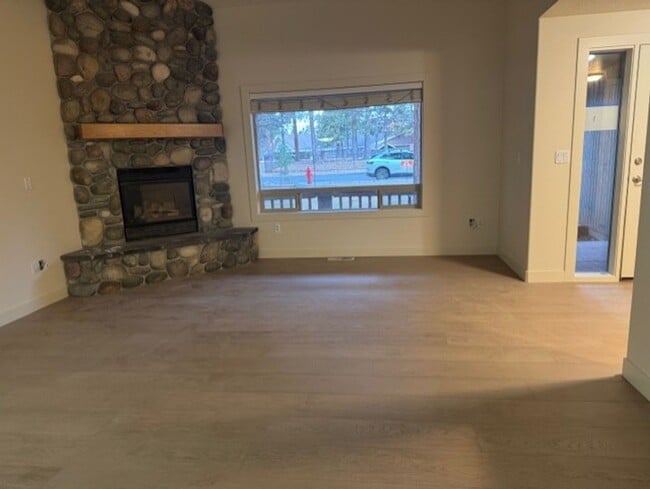 Photo - Family home just across from Pine Ridge elementary