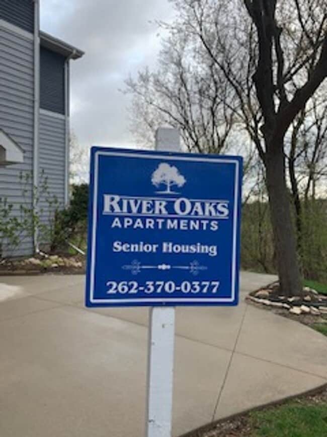 River Oaks Apartments