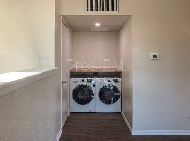 Photo - 4926 Reiger Ave Unidad B