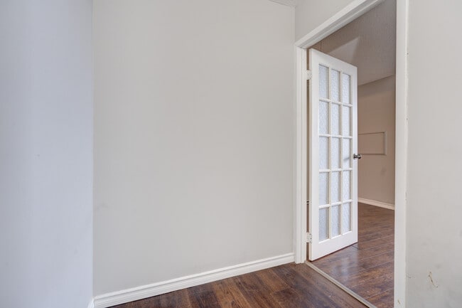 Photo - Galeview Apartments