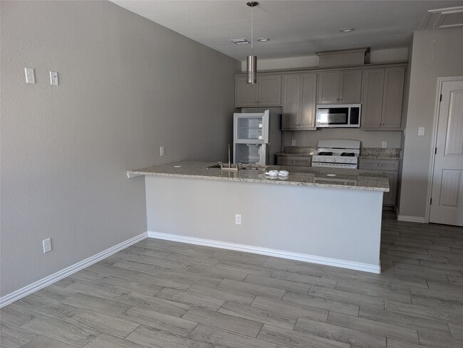 Photo - 7749 Swiftwater Ln