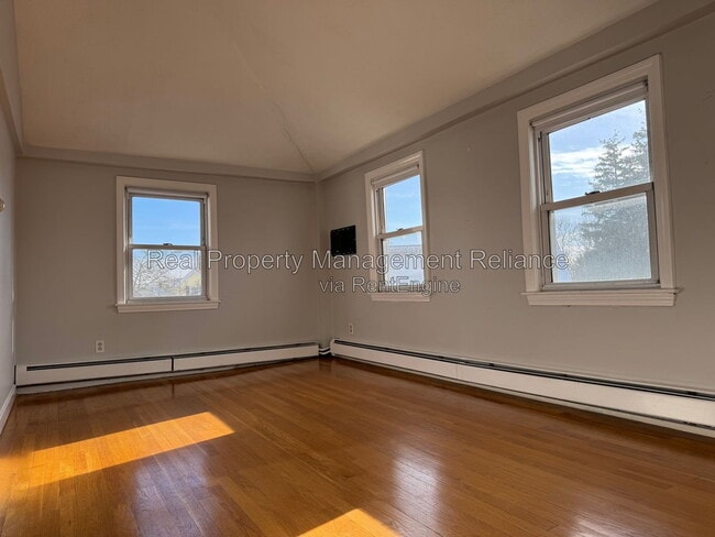 81 Cabot St Unit 3r