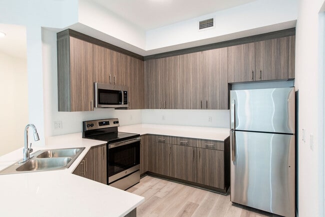Solimar Apartment Homes