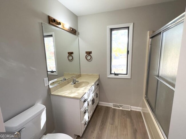 Photo - 99 Windwood Way