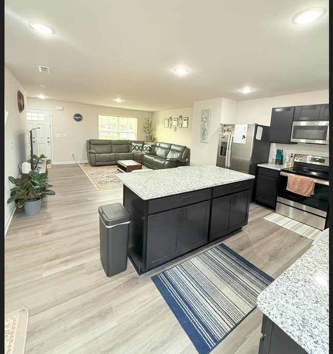 Photo - 3309 Thorpe Rd