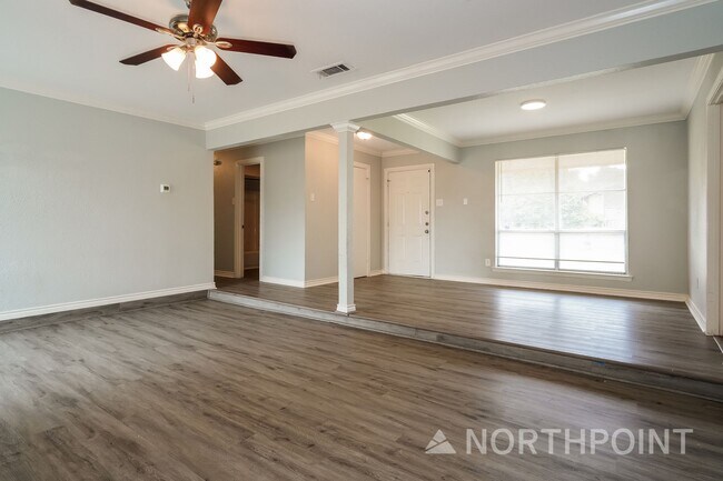 Photo - 3 BR/2BA | Newly Renovated Single Family Home | Large utility Room | In Dallas!