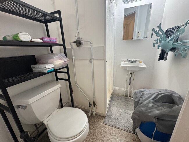 Photo - 405 Beacon St Unit 2