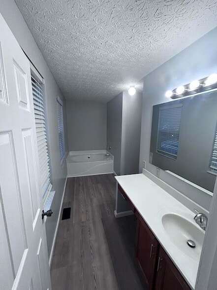 Photo - 6729 Kristins Cove Ln