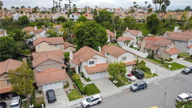 Photo - 25075 Sanoria St