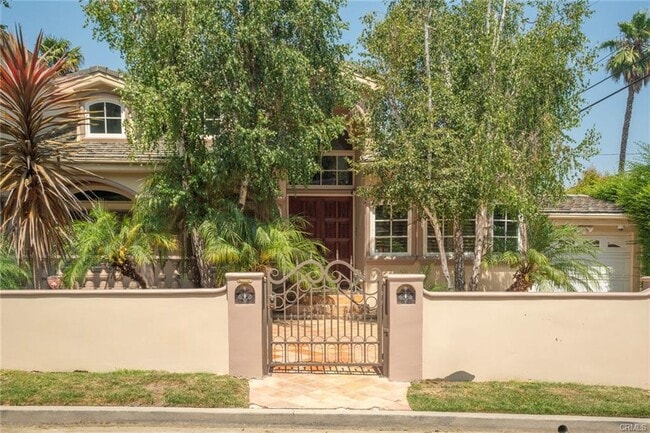 Photo - 4063 Benedict Canyon Dr