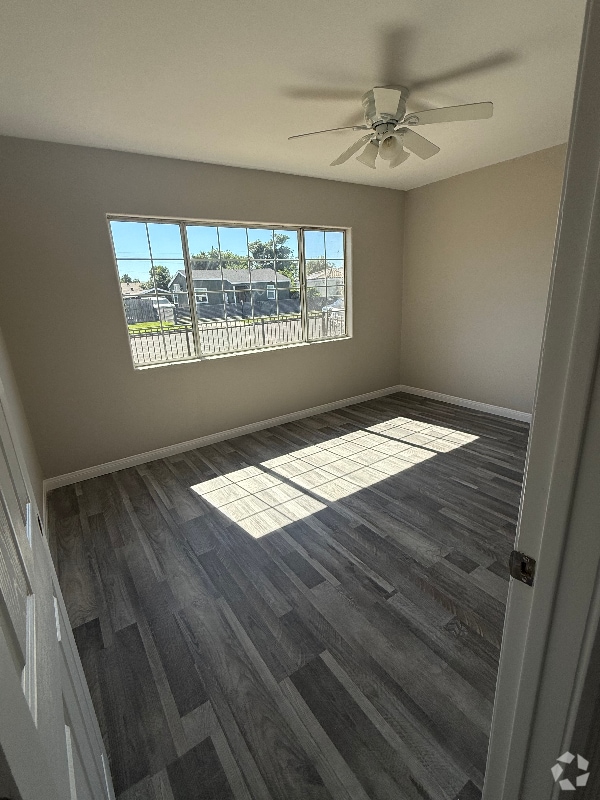 Building Photo - 16332 S Pannes Ave Rental