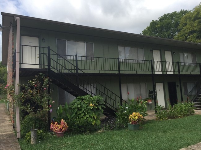 Harrison Court Apartments