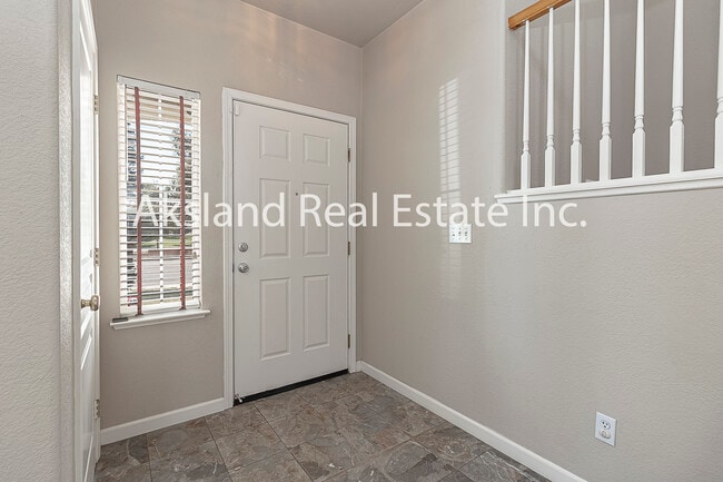 Photo - 1847 Crom St