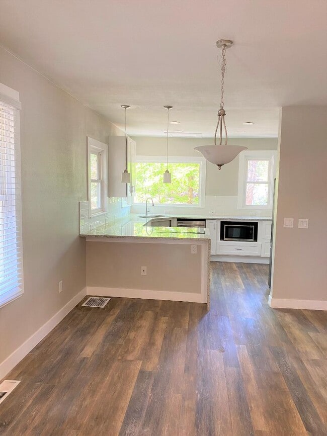 Photo - 618 W Pikes Peak Ave