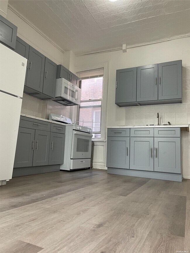 135 Somers St Apartment Brooklyn, NY