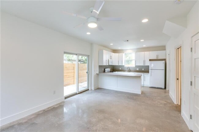 Photo - 1907 E 17th St