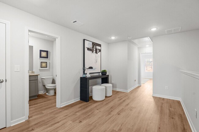 Photo - BRAND NEW 3 Bed 2.5 bathroom townhomes in ...