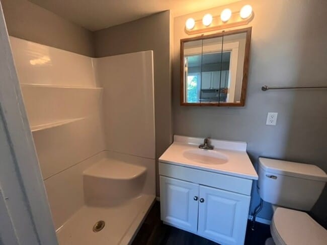 Photo - 3 Bedroom 1 Bath House in East Moline