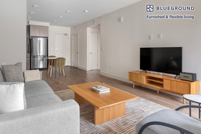 Photo - 2280 W El Camino Real Unidad SI FL2-ID1713