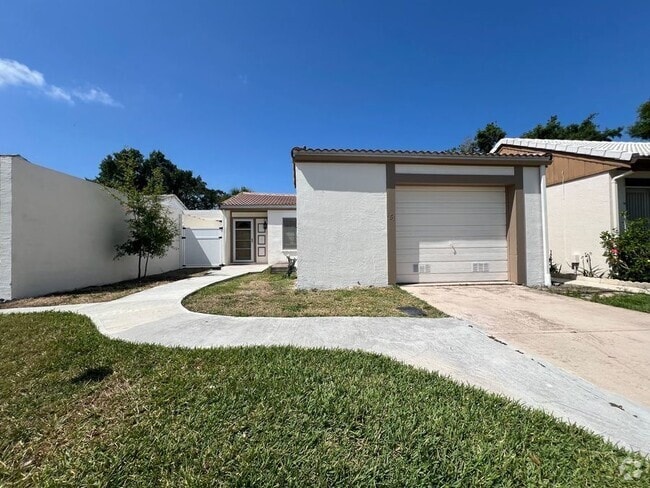 Building Photo - 151 Mariposa Rental