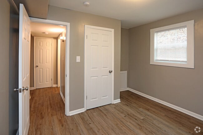 Photo - Mansard Square Apartments