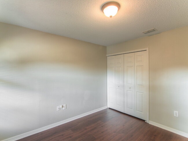 Photo - 3667 Queens Cove Blvd