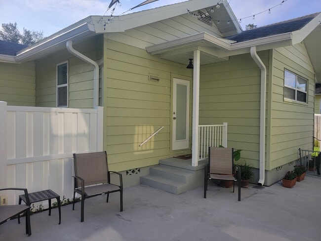 Photo - 1240 13th St N