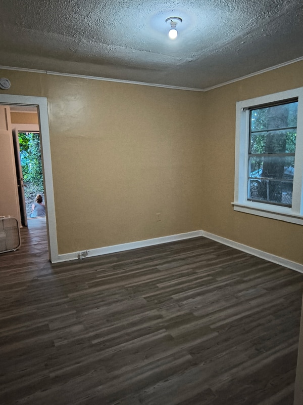 Photo - 920 Randall St Unidad 22