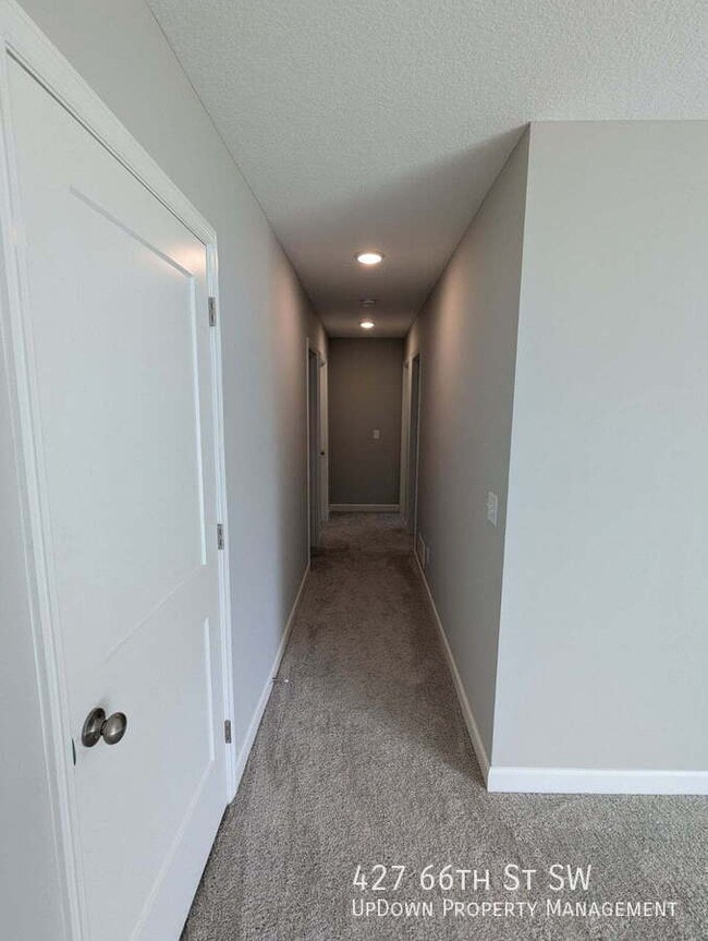 Photo - 427 66th St SW