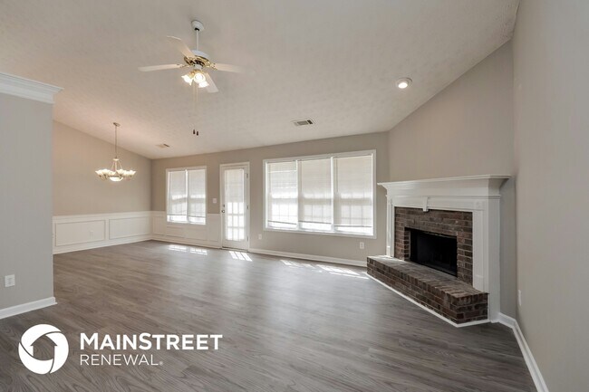 Photo - 645 Pebble Blvd