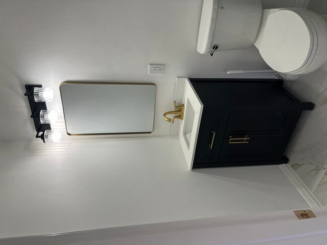 Photo - 903 Porter St