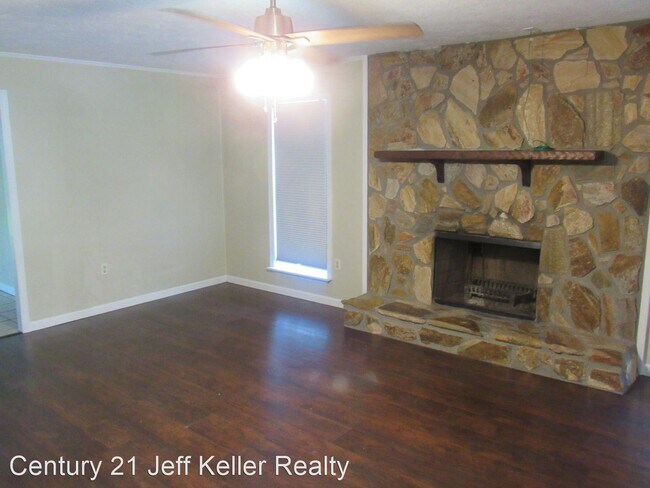 Photo - 3 br, 2 bath House - 558 Fairfield Way