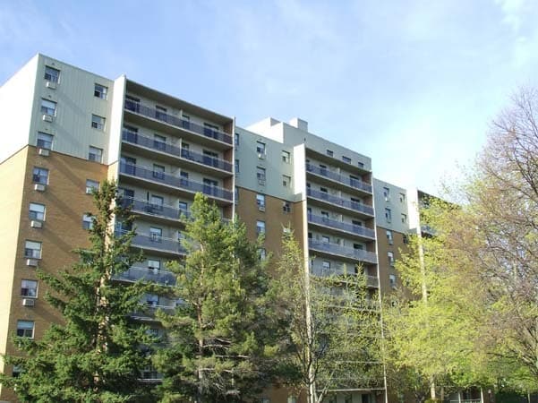 Building Photo - Fantastic 2 Bdrm * 1.5 Bath * Westmount * Avail March 1st * ALL INCLUSIVE * Unit 1002