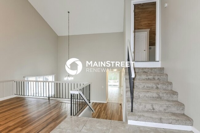 Building Photo - 4 Bedroom Pet-Friendly Home in Florissant,...