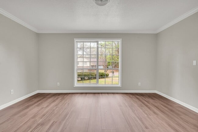 Photo - 804 20th Ave N