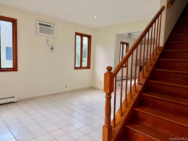 Photo - 110 Baron De Hirsch Rd Unit 2
