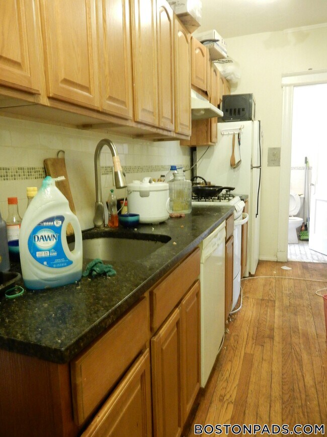 Photo - 58 Queensberry St Unit 12