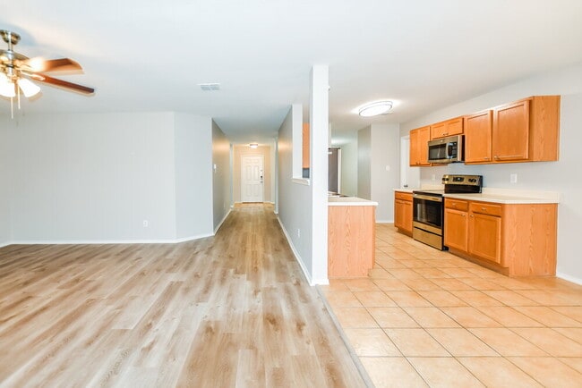 Photo - 1056 Bumble Bee Dr