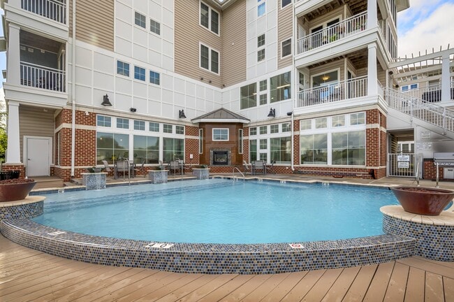 River House Apartments