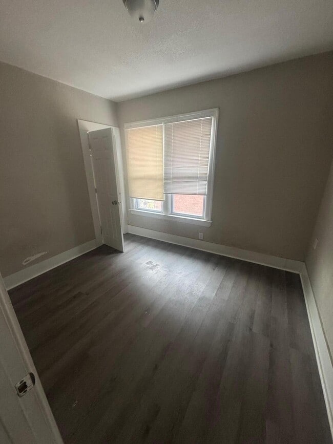 Photo - 2925 Calvert Ave