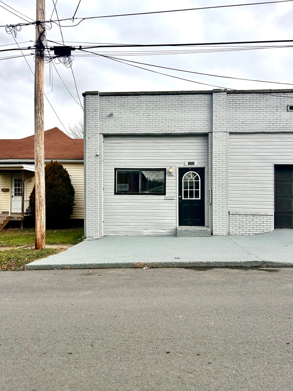 Building Photo - 1916 Hamill Ave