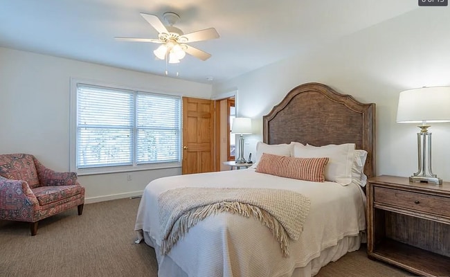 Photo - 205 Blue Stone Trail