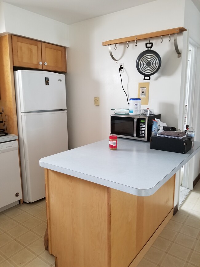 Eat in kitchen - 3101 Lone Pine Rd Apartamentos Unidad 2nd floor