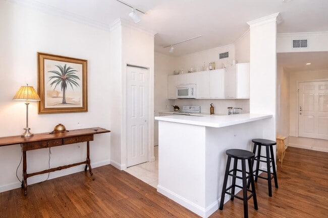 Photo - 11780 St Andrews Place Unidad 308