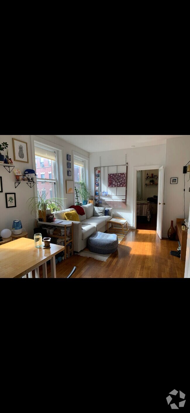 Building Photo - 29 Grove St Rental