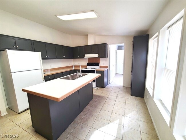 Photo - 3720 Rainbow Ave