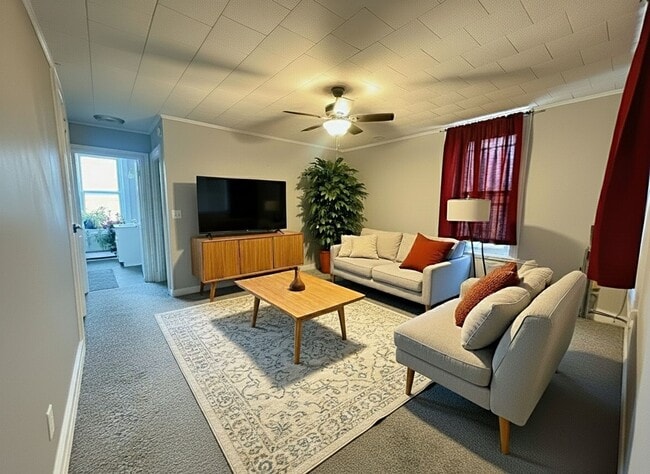 Building Photo - 1111 Walnut St Unit Apt 2