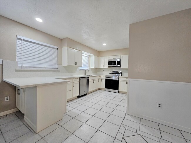 Photo - 1310 Goswell Ln