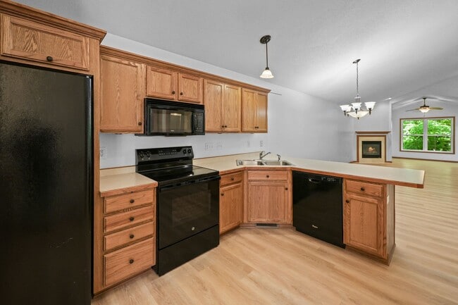 6030 Boulder Ridge Dr